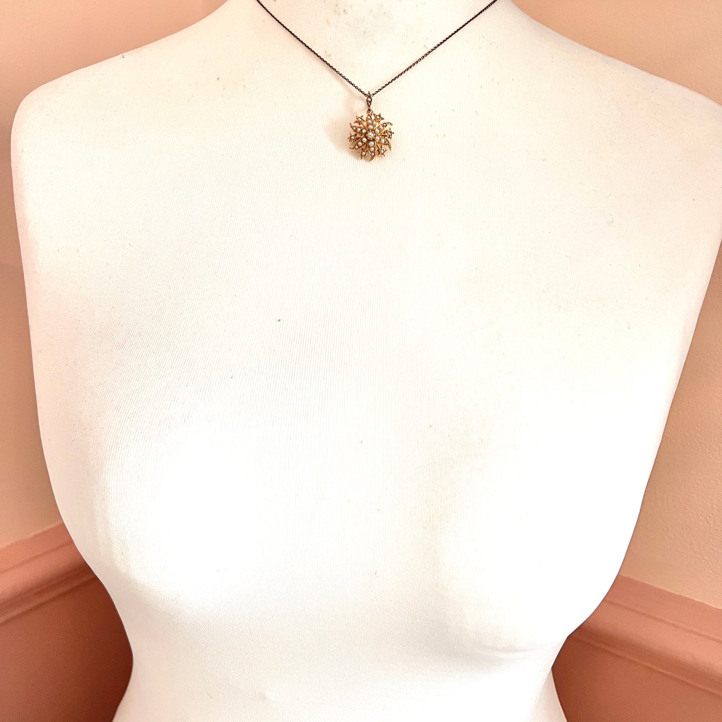 Small Edwardian 18CT Gold Pearl Sunburst Pendant/Brooch