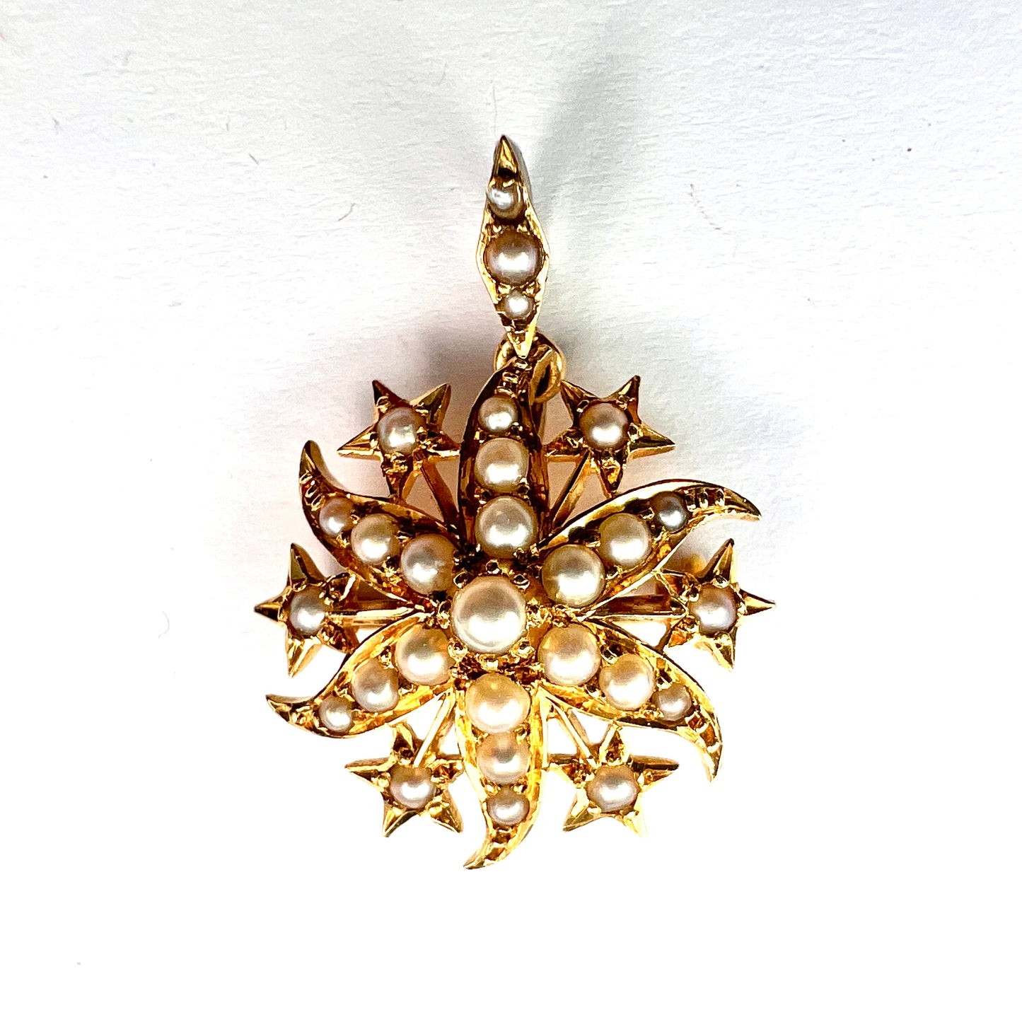 Small Edwardian 18CT Gold Pearl Sunburst Pendant/Brooch