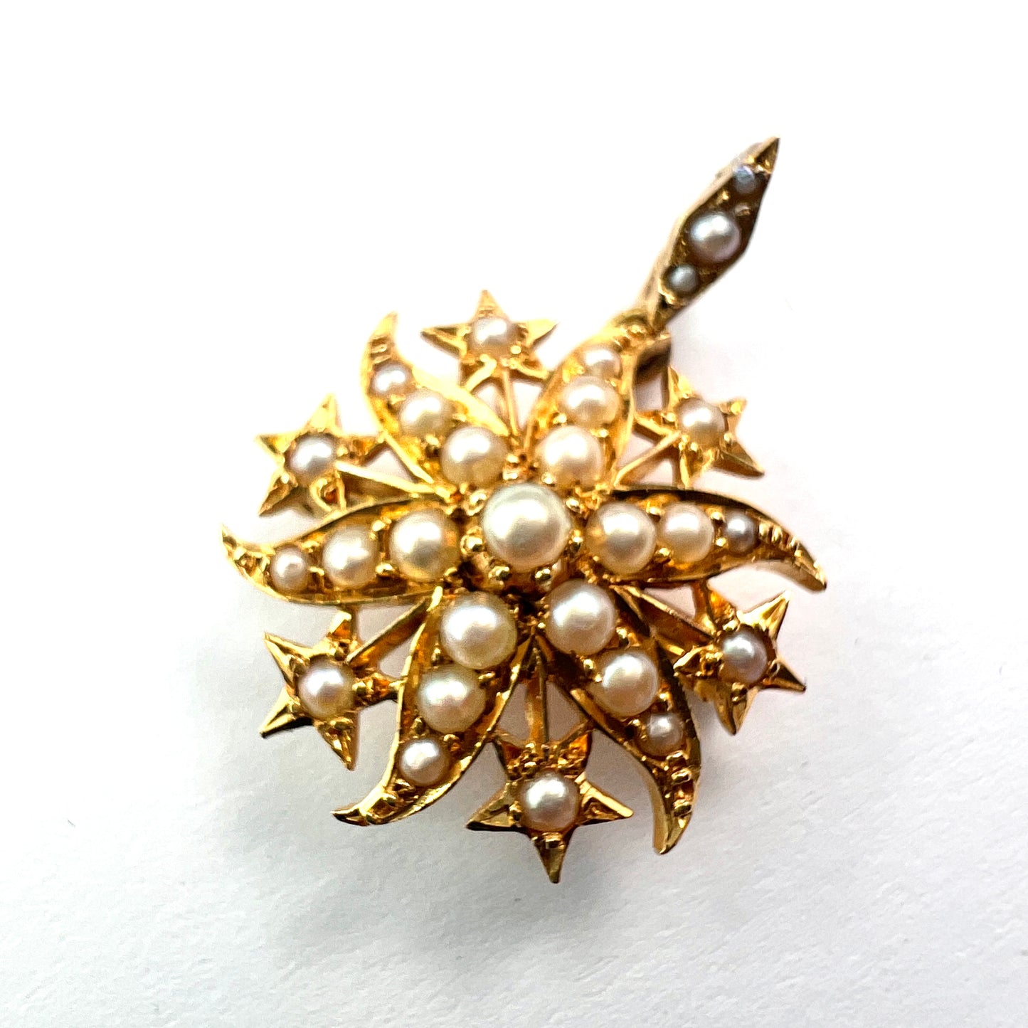 Small Edwardian 18CT Gold Pearl Sunburst Pendant/Brooch