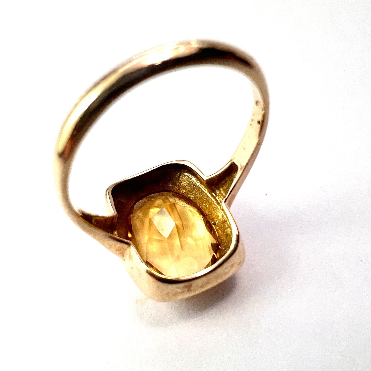 Retro 9CT Gold Citrine Ring