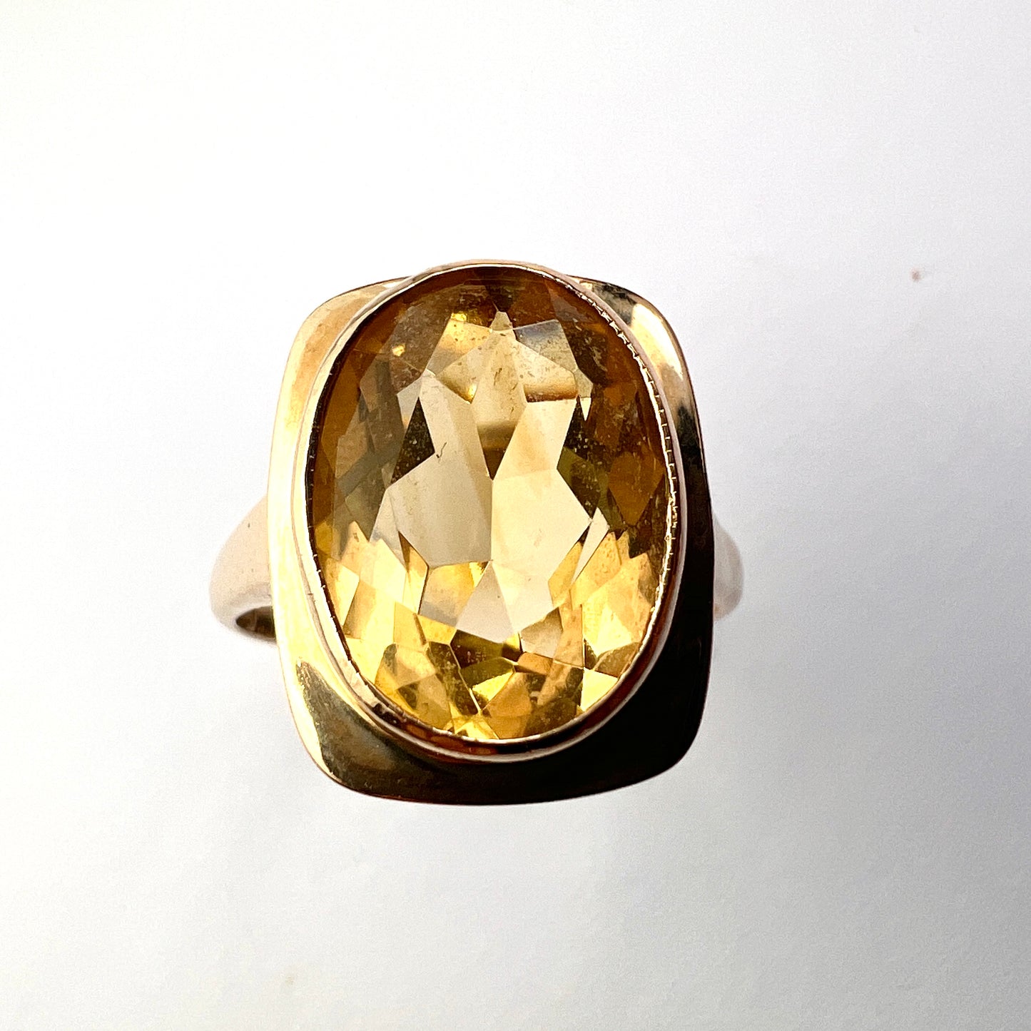 Retro 9CT Gold Citrine Ring