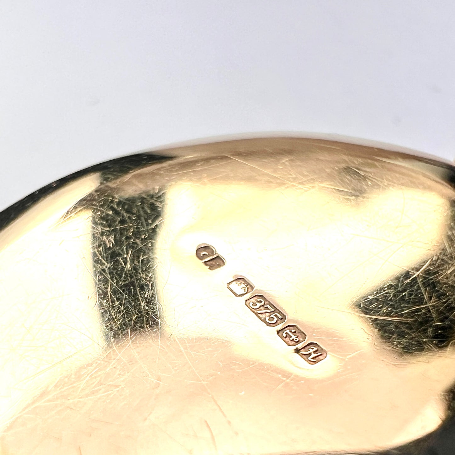 Vintage 9CT Gold Cameo Locket Pendant