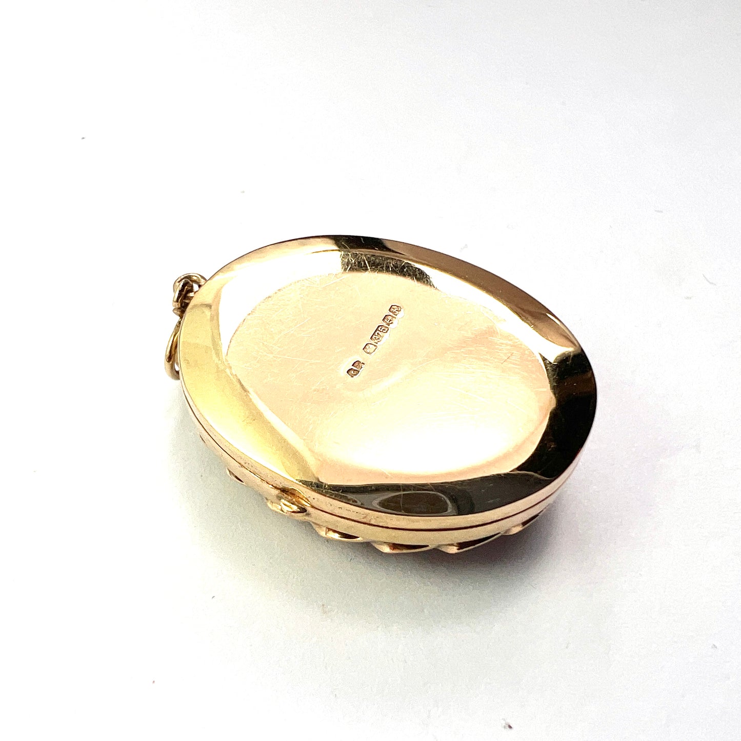 Vintage 9CT Gold Cameo Locket Pendant