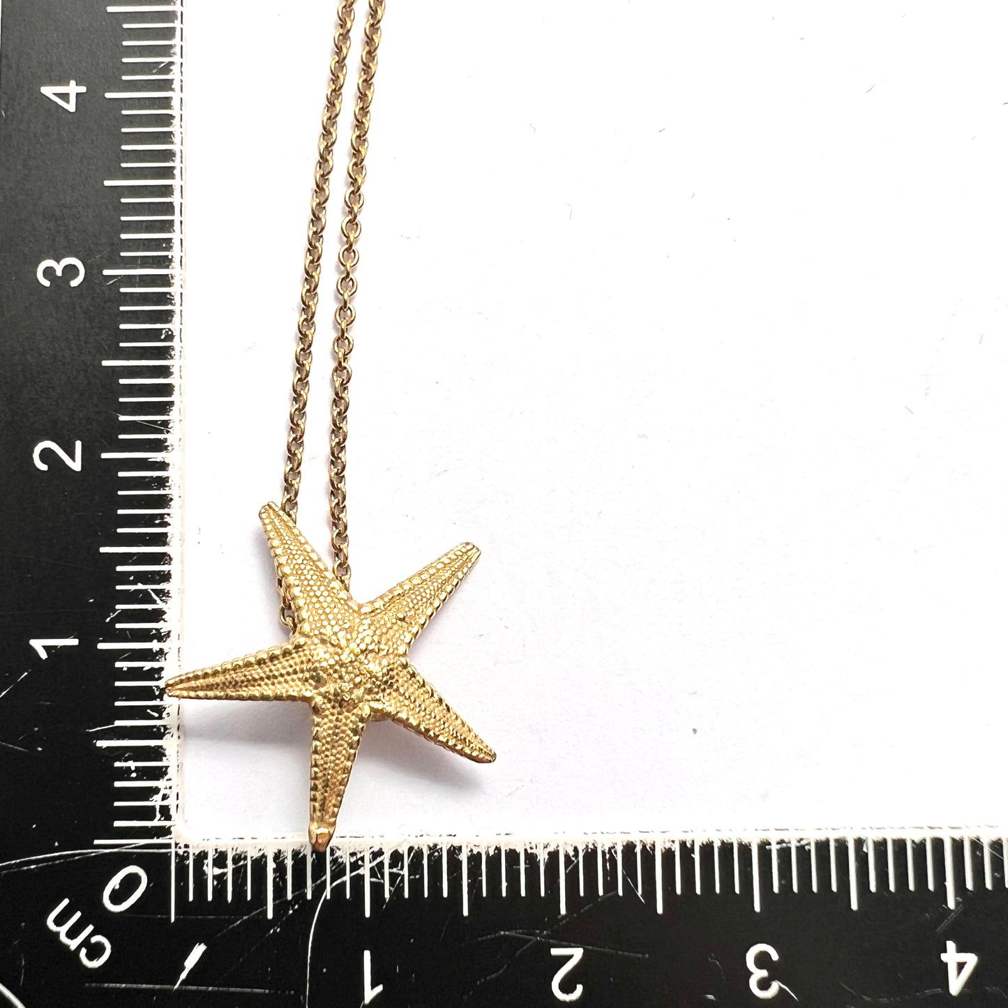 Vintage 18CT Gold Starfish Pendant Necklace