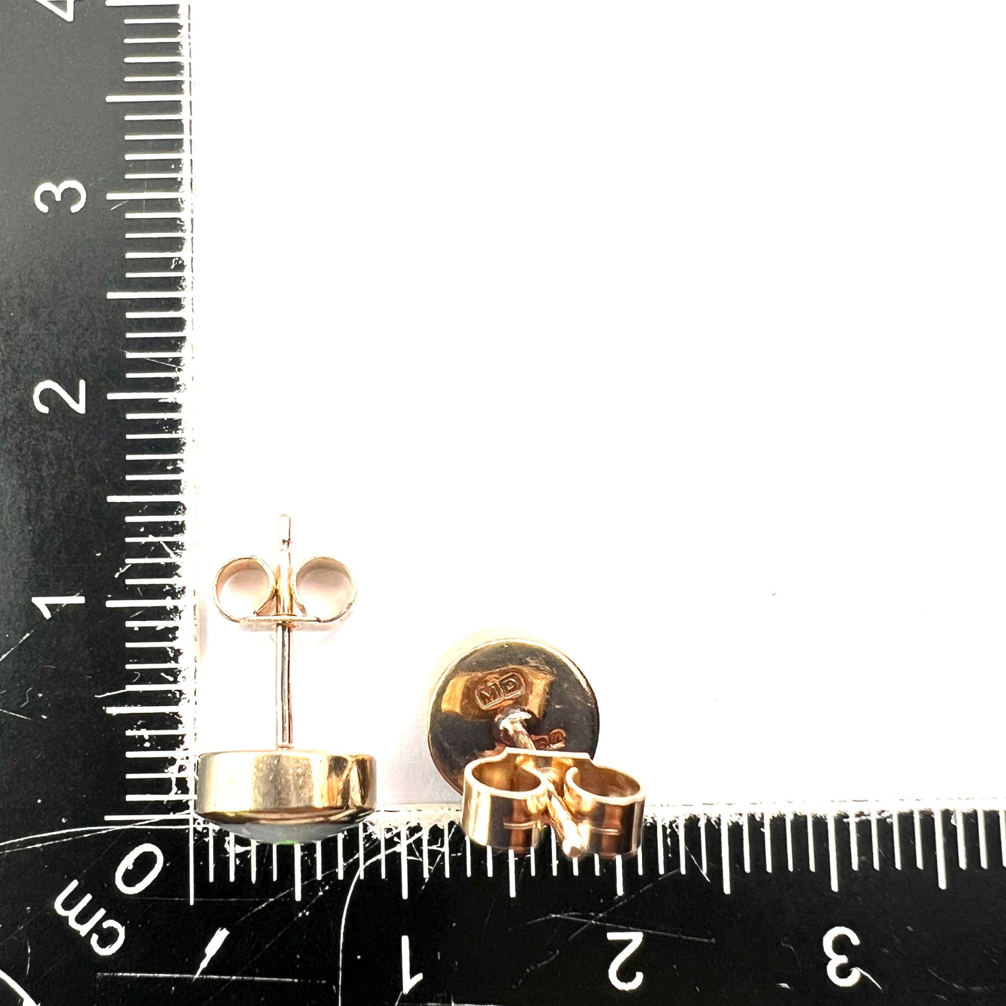 Vintage 18CT Gold Opal Stud Earrings