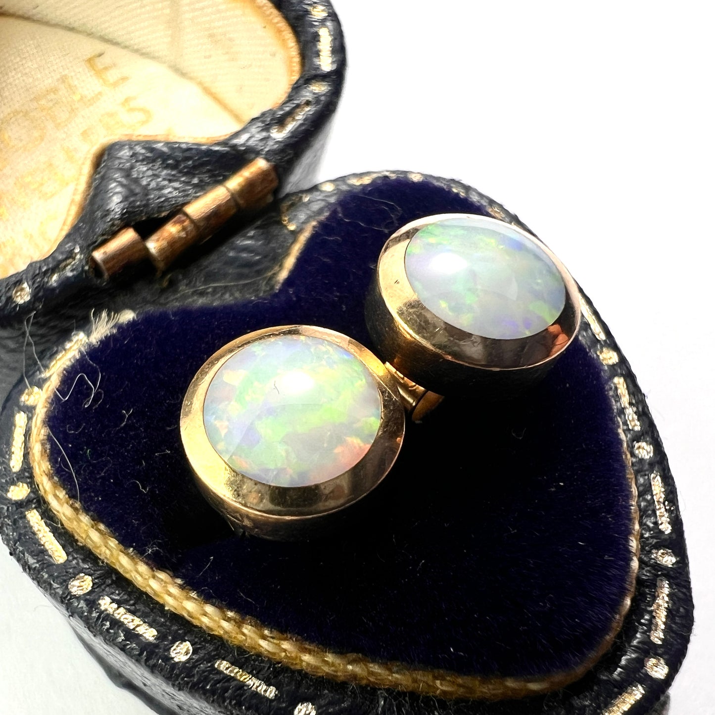 Vintage 18CT Gold Opal Stud Earrings