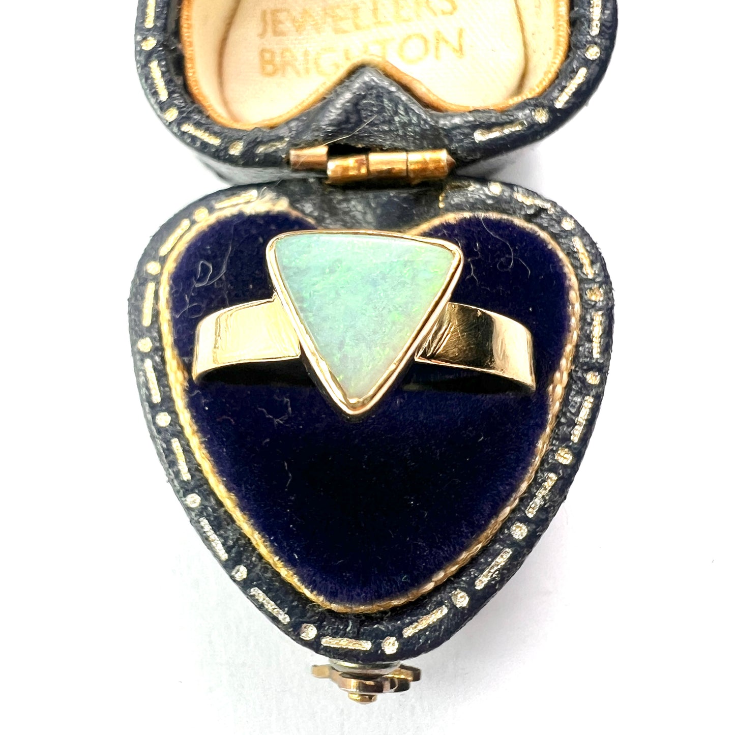 Vintage 18CT Gold Opal Triangle Ring