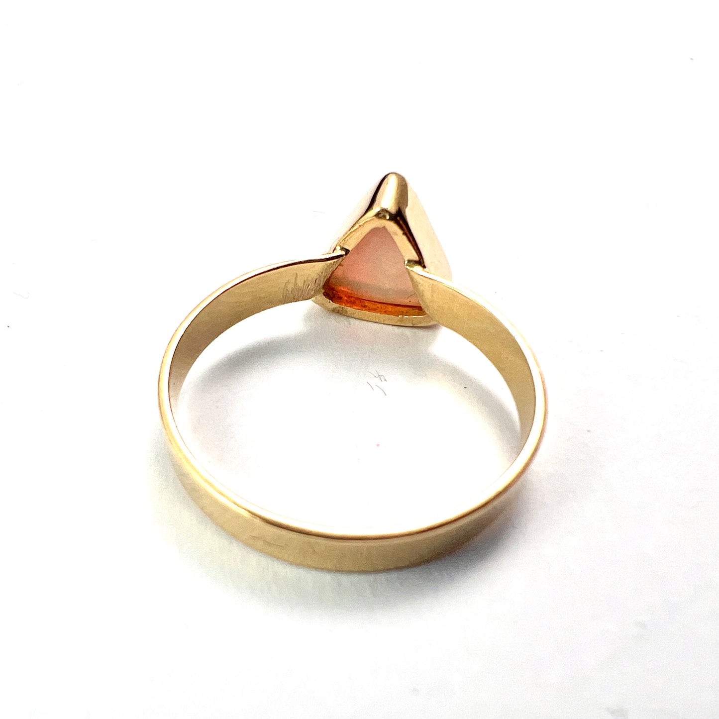 Vintage 18CT Gold Opal Triangle Ring