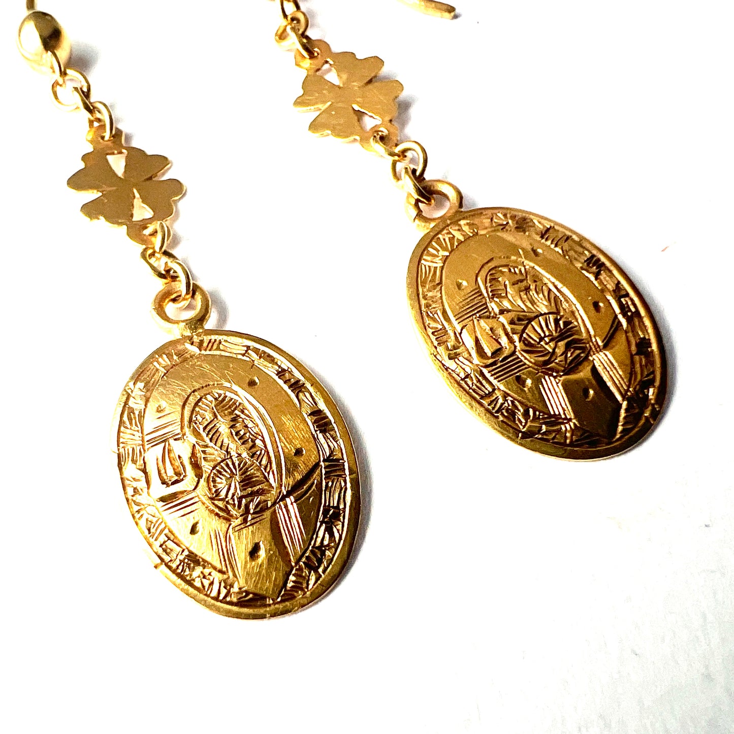 Victorian Pretty 9CT Gold Buckle and Lucky Shamrock Earrings