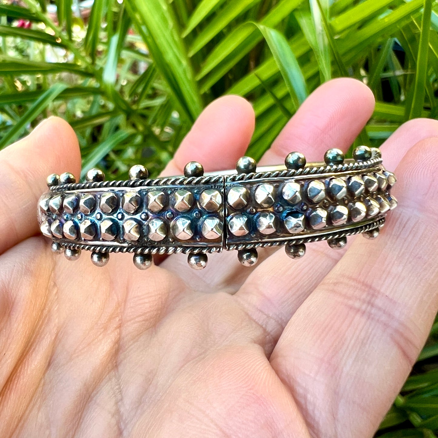 Small Size Antique Silver Front Opening Bangle