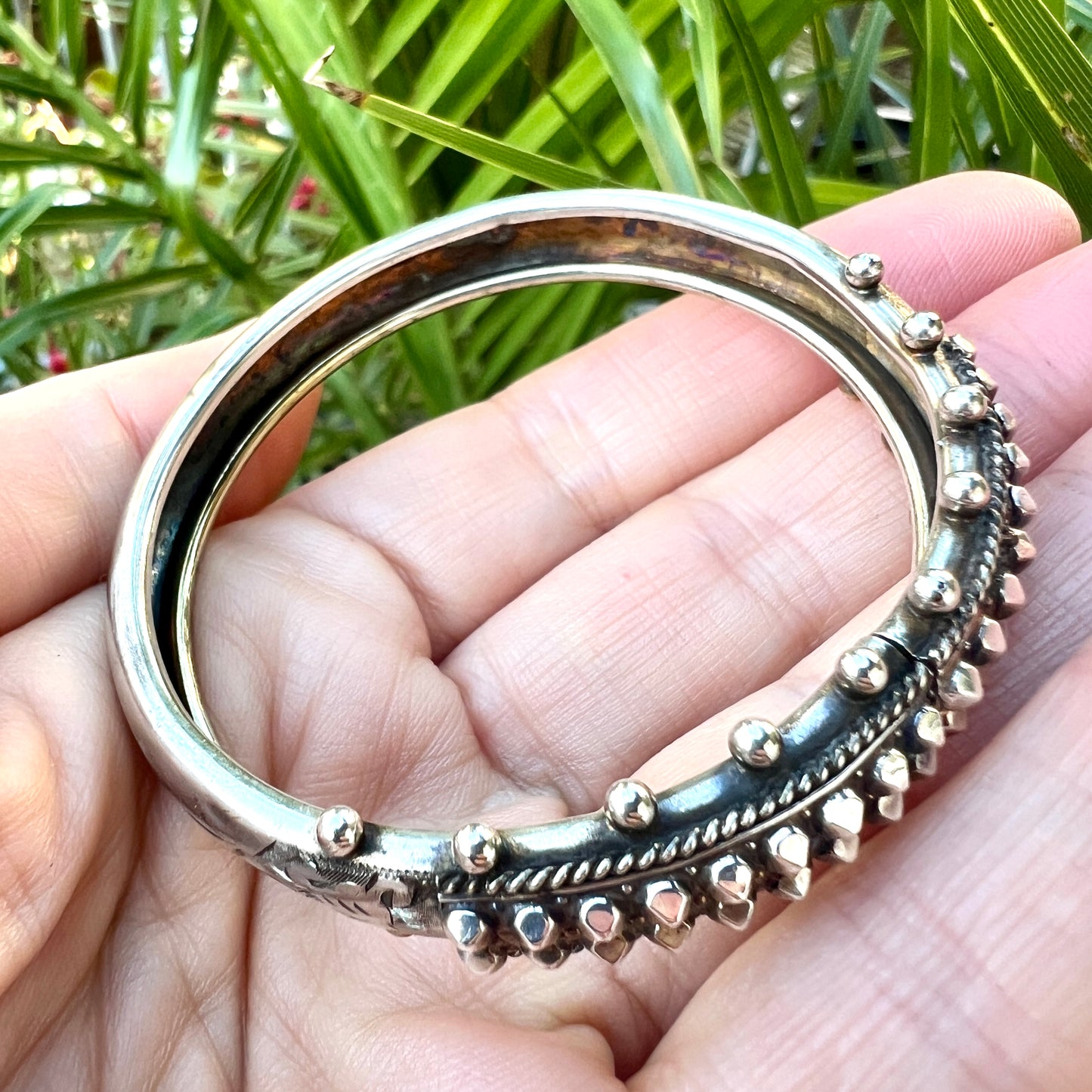 Small Size Antique Silver Front Opening Bangle