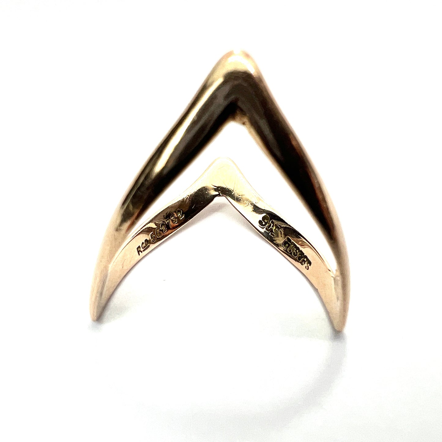 Vintage 9CT Gold Endless Wishbone Ring