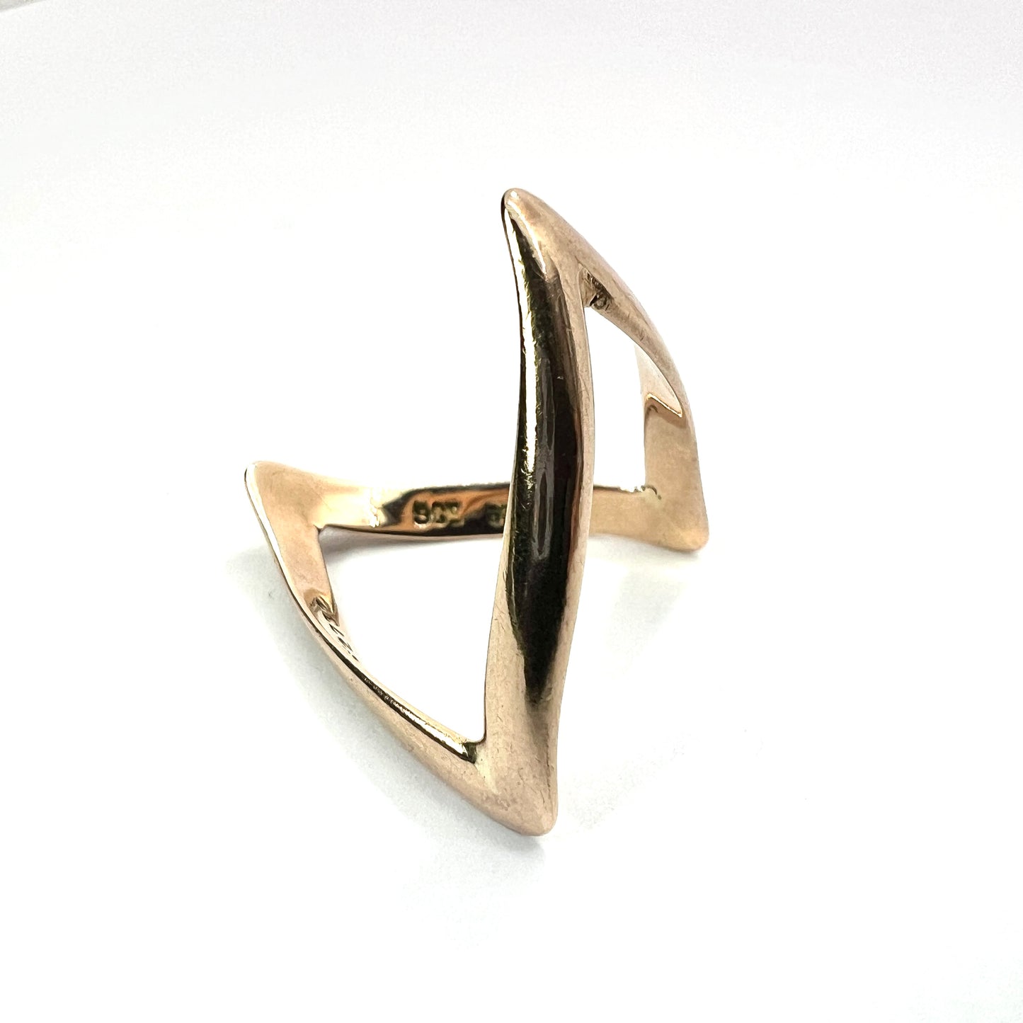 Vintage 9CT Gold Endless Wishbone Ring