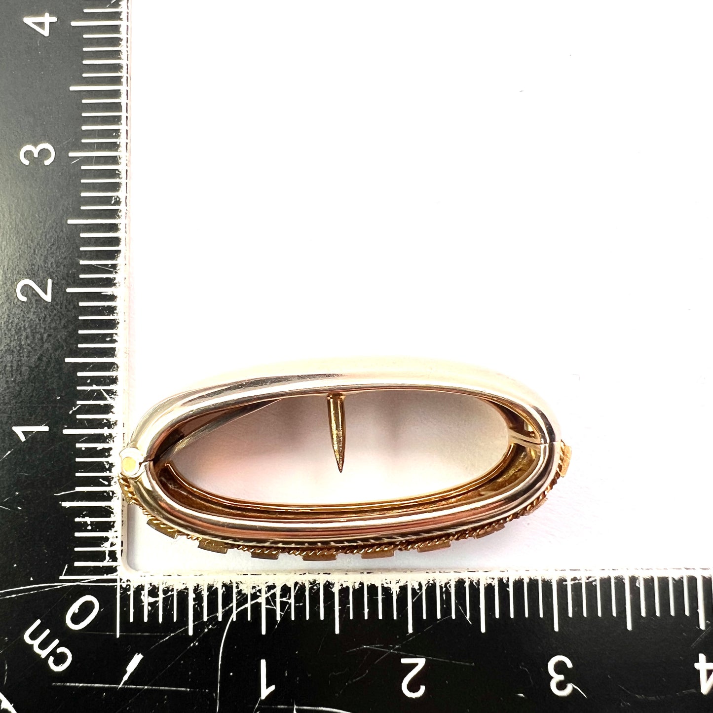 Antique 9CT Gold Scarf Clip