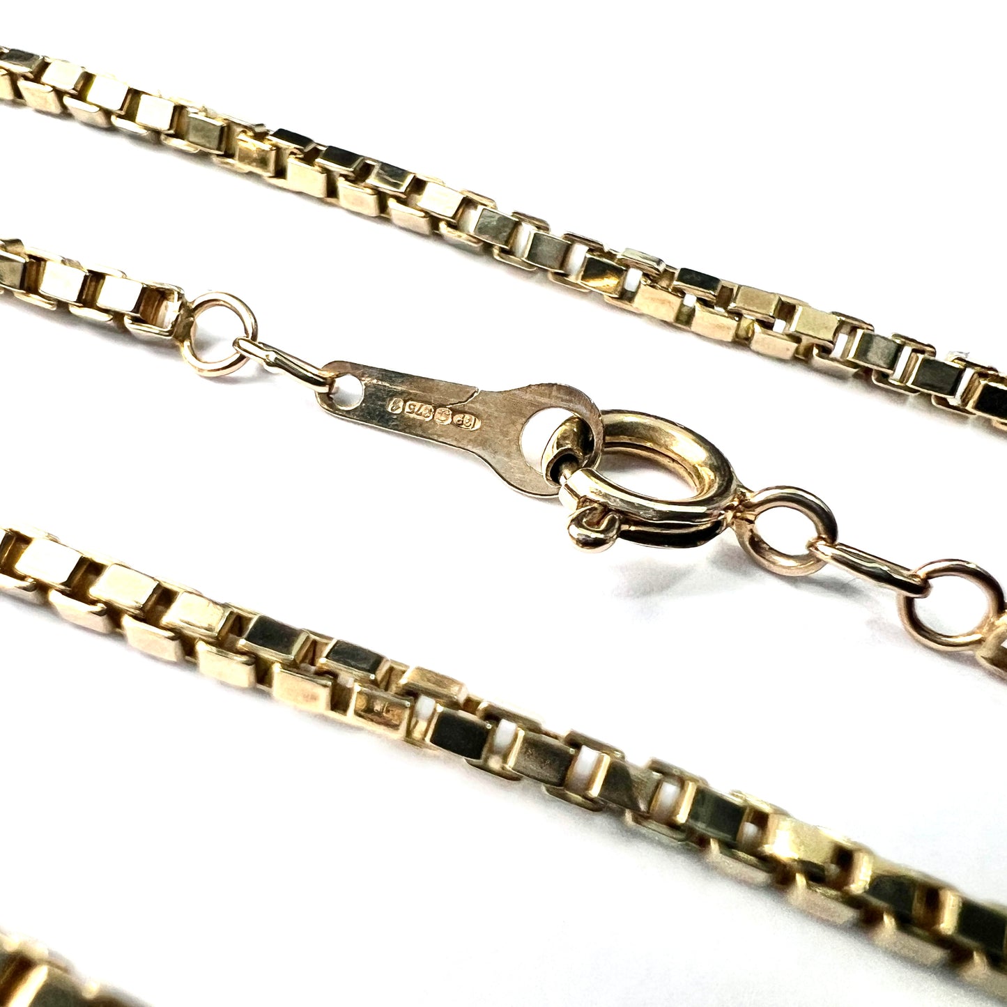 Vintage 9CT Gold Mirror Box Chain Necklace