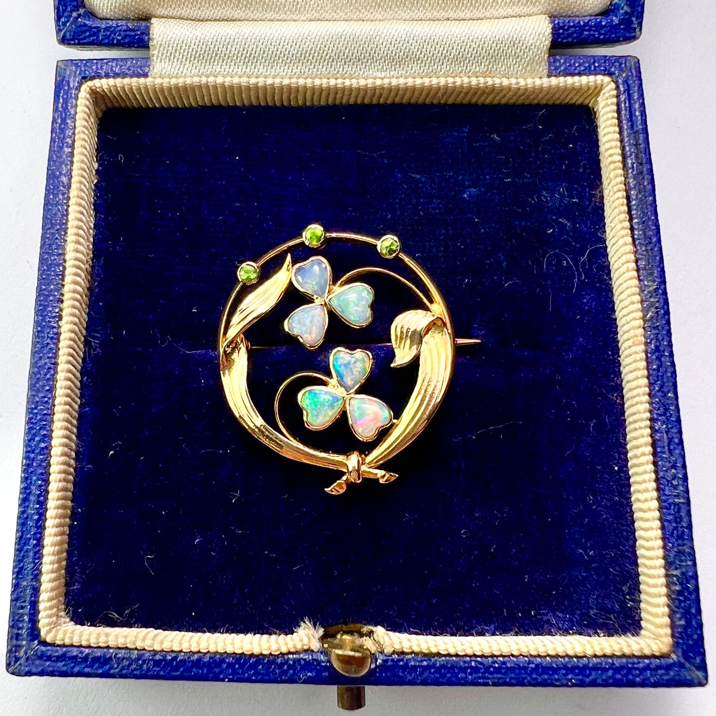 Edwardian Art Nouveau 15CT Gold Opal and Demantoid Garnet Clover Brooch