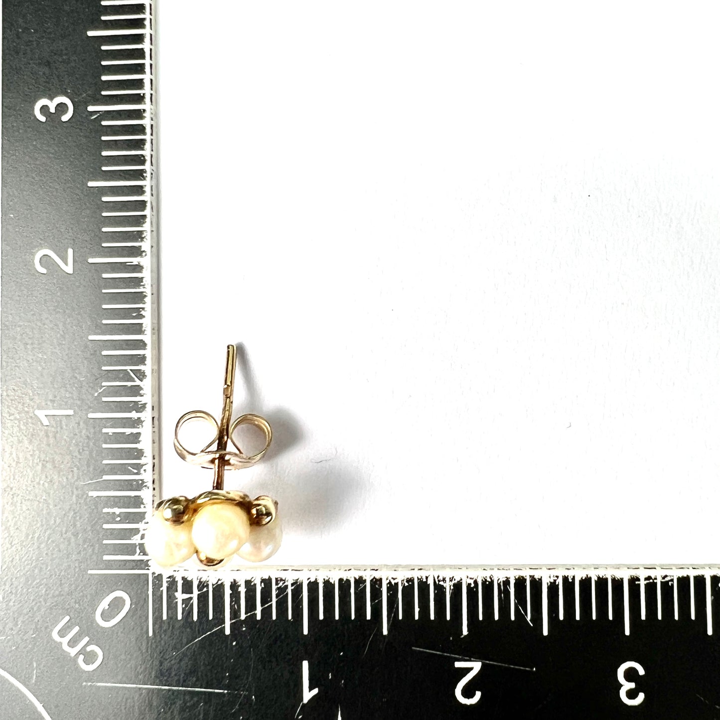 Vintage 9CT Gold Pearl Cluster Stud Earrings