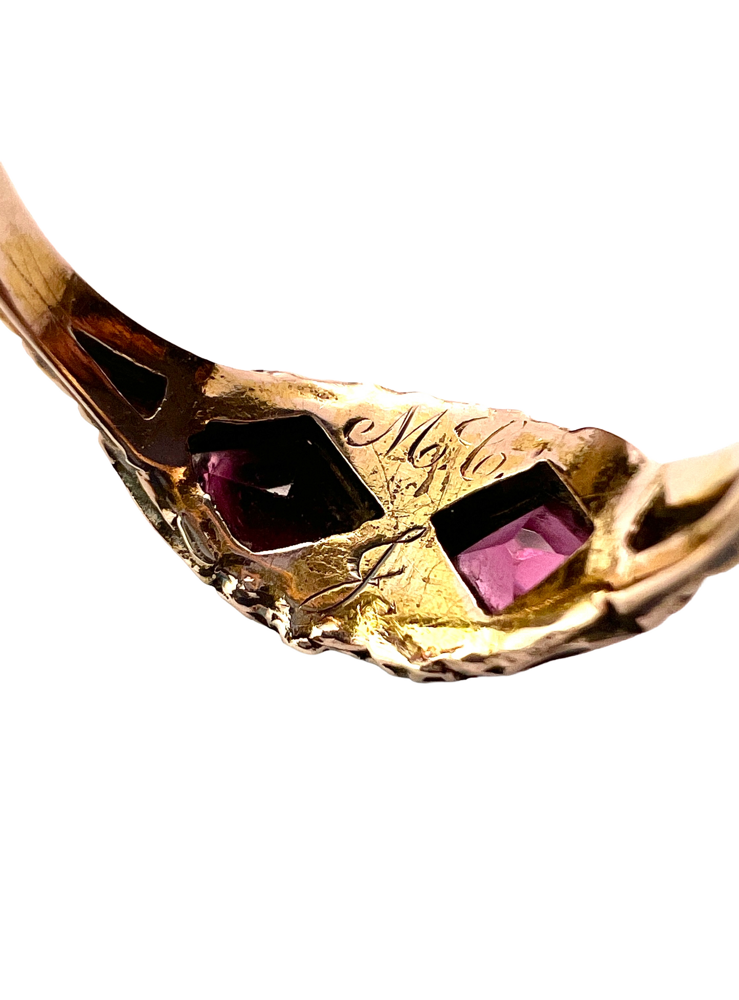 Victorian 15CT Gold Garnet and Pearl Ring