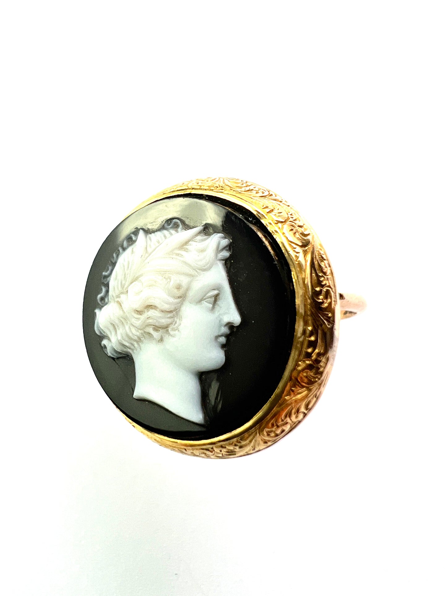 Georgian Gold Carved Hardstone Cameo Ring