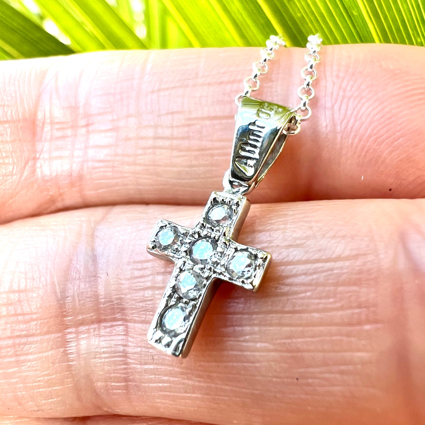 Tiny Vintage 14CT White Gold Cross Pendant Necklace