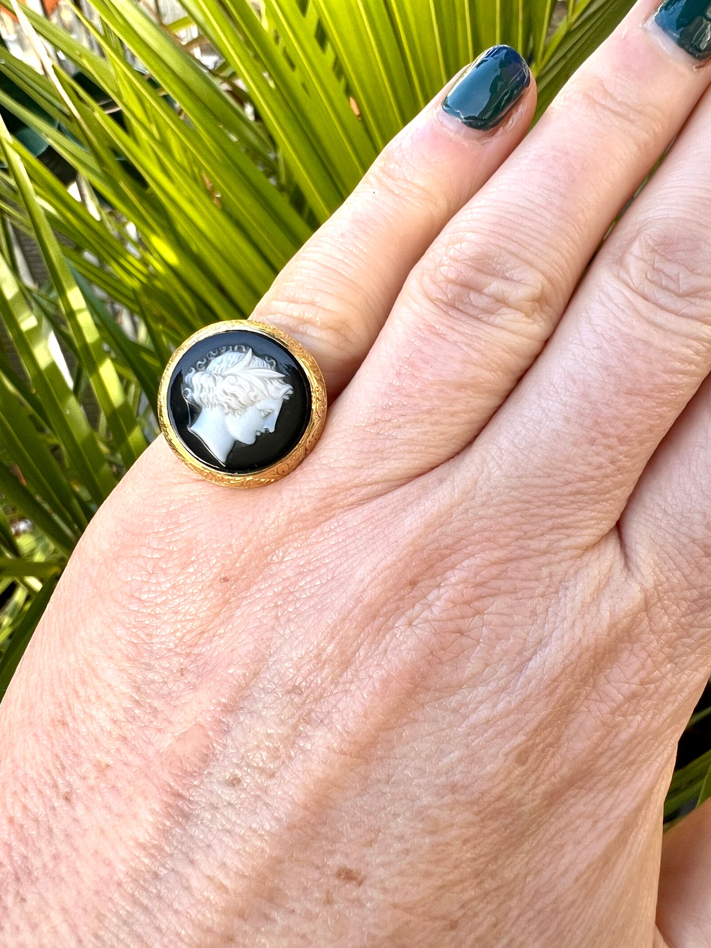 Georgian Gold Carved Hardstone Cameo Ring