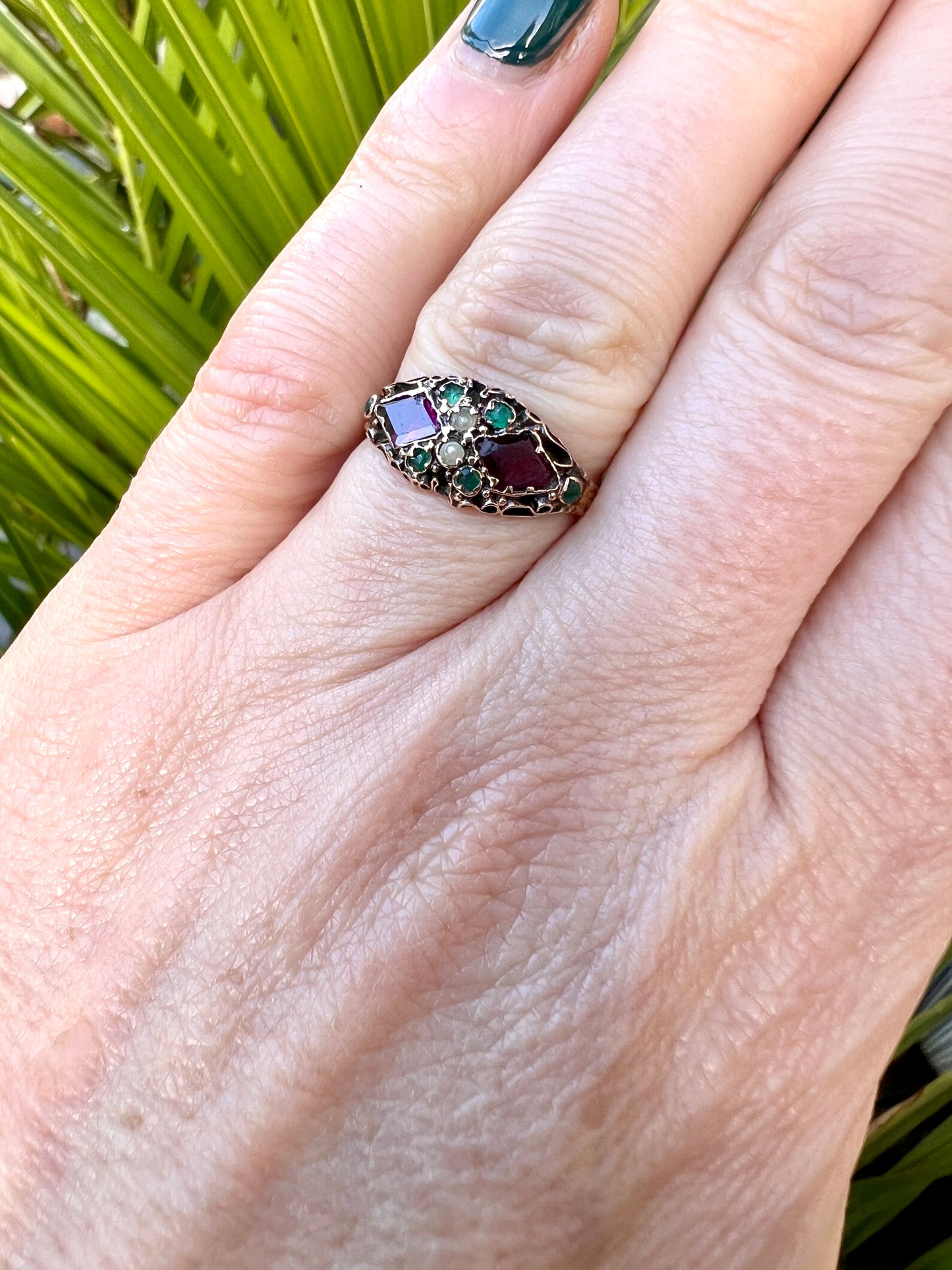 Victorian 15CT Gold Garnet and Pearl Ring