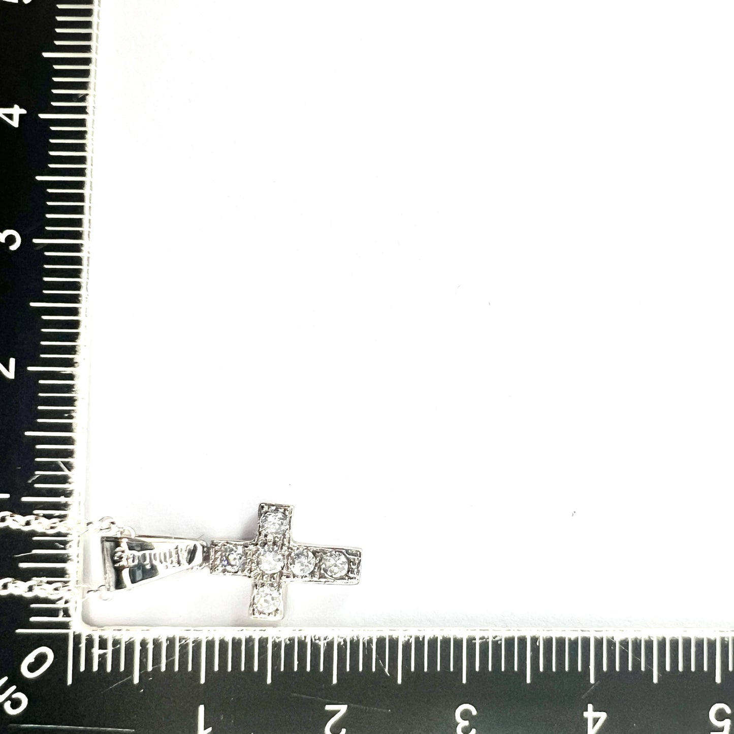 Tiny Vintage 14CT White Gold Cross Pendant Necklace