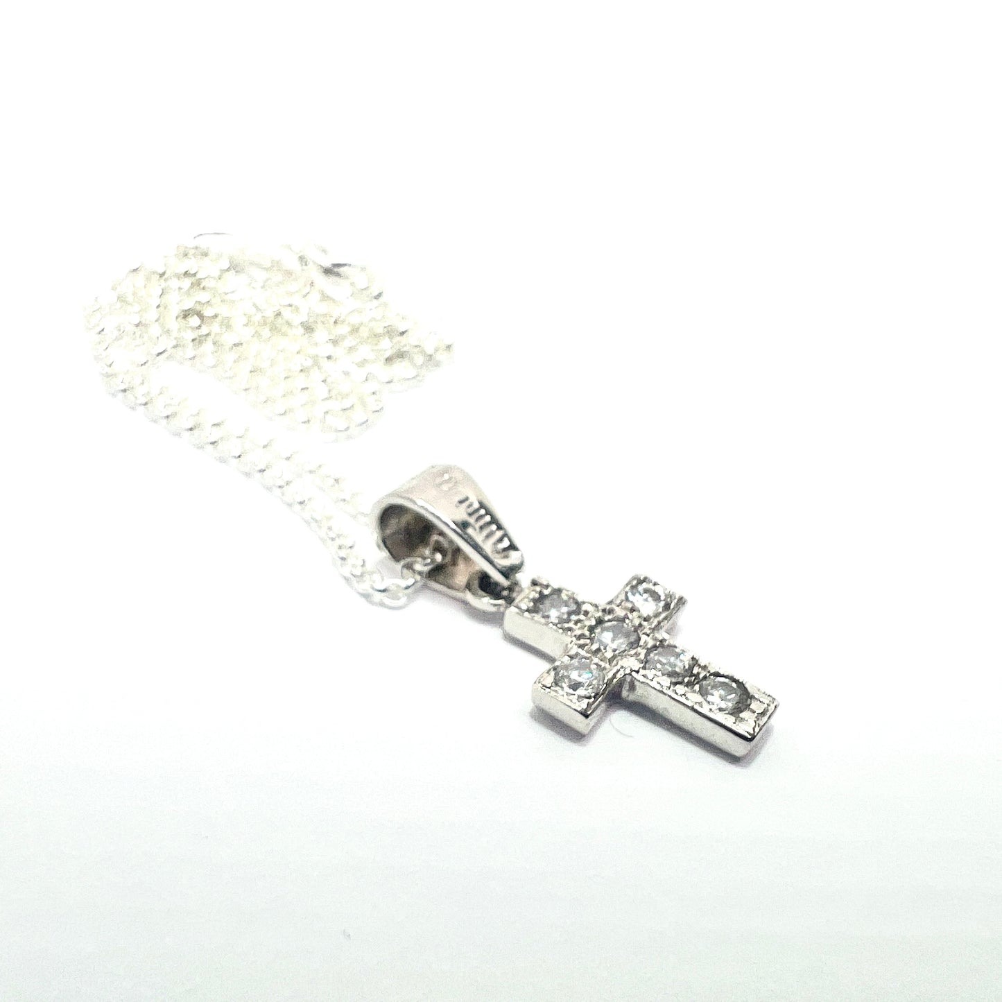 Tiny Vintage 14CT White Gold Cross Pendant Necklace