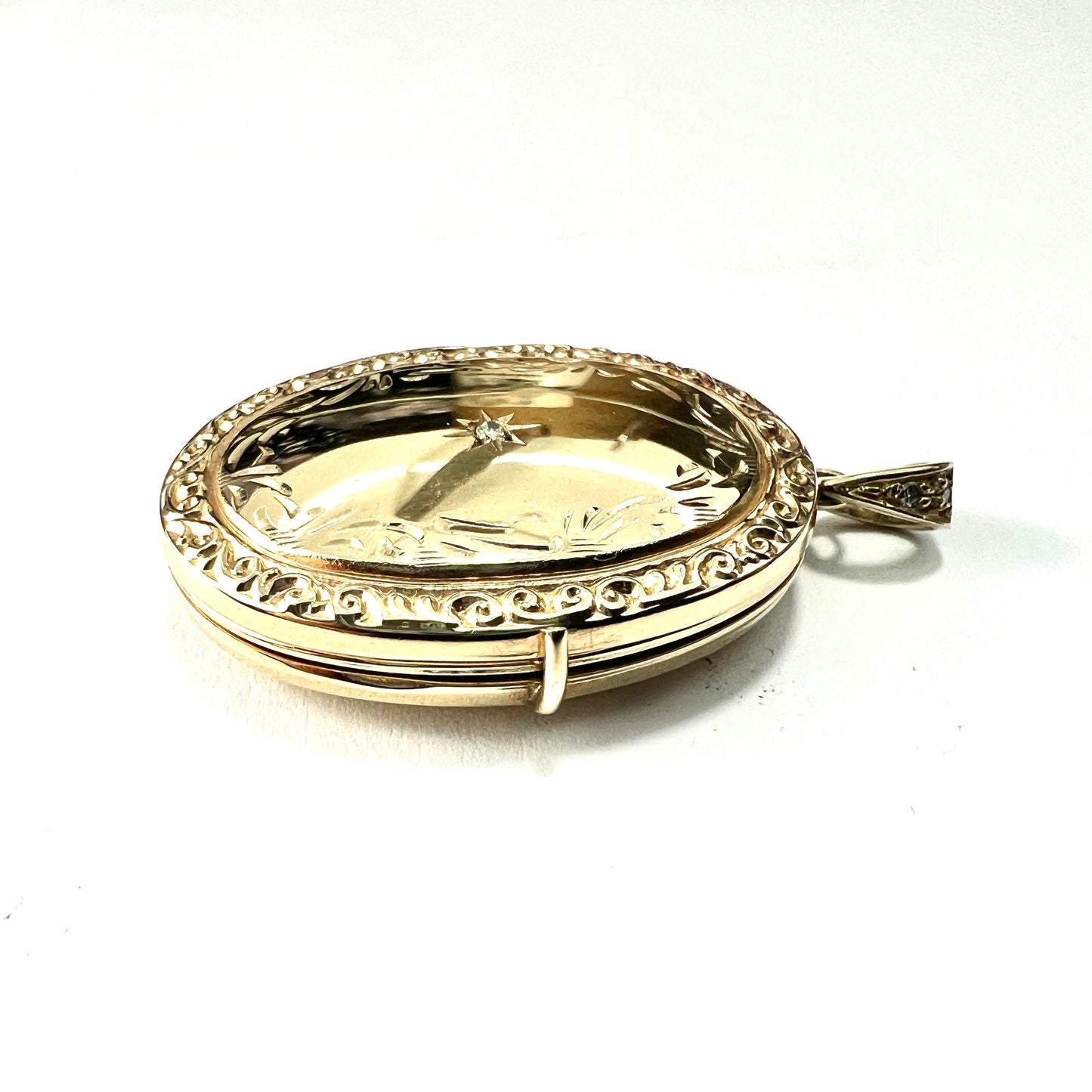 Vintage Diamond 9CT Gold Triple Locket Pendant