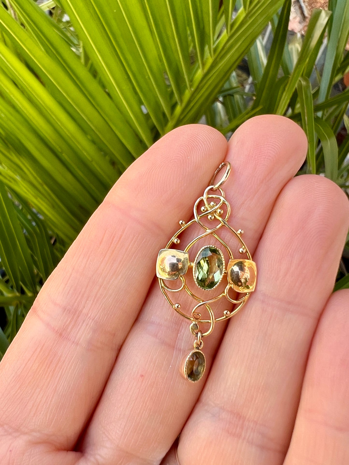 Murrle Bennett Edwardian Art Nouveau 15CT Gold Peridot Pendant