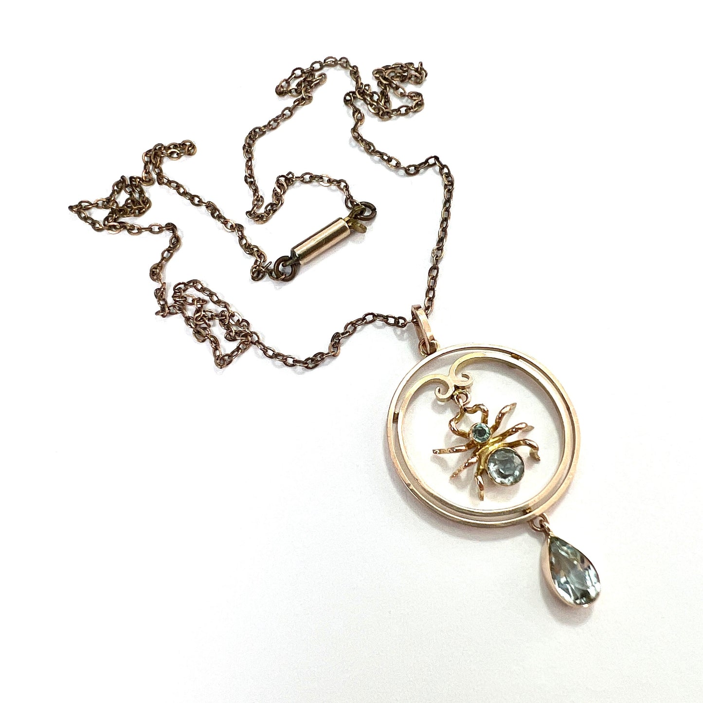 Edwardian 9CT Gold Spider Pendant and Chain Necklace