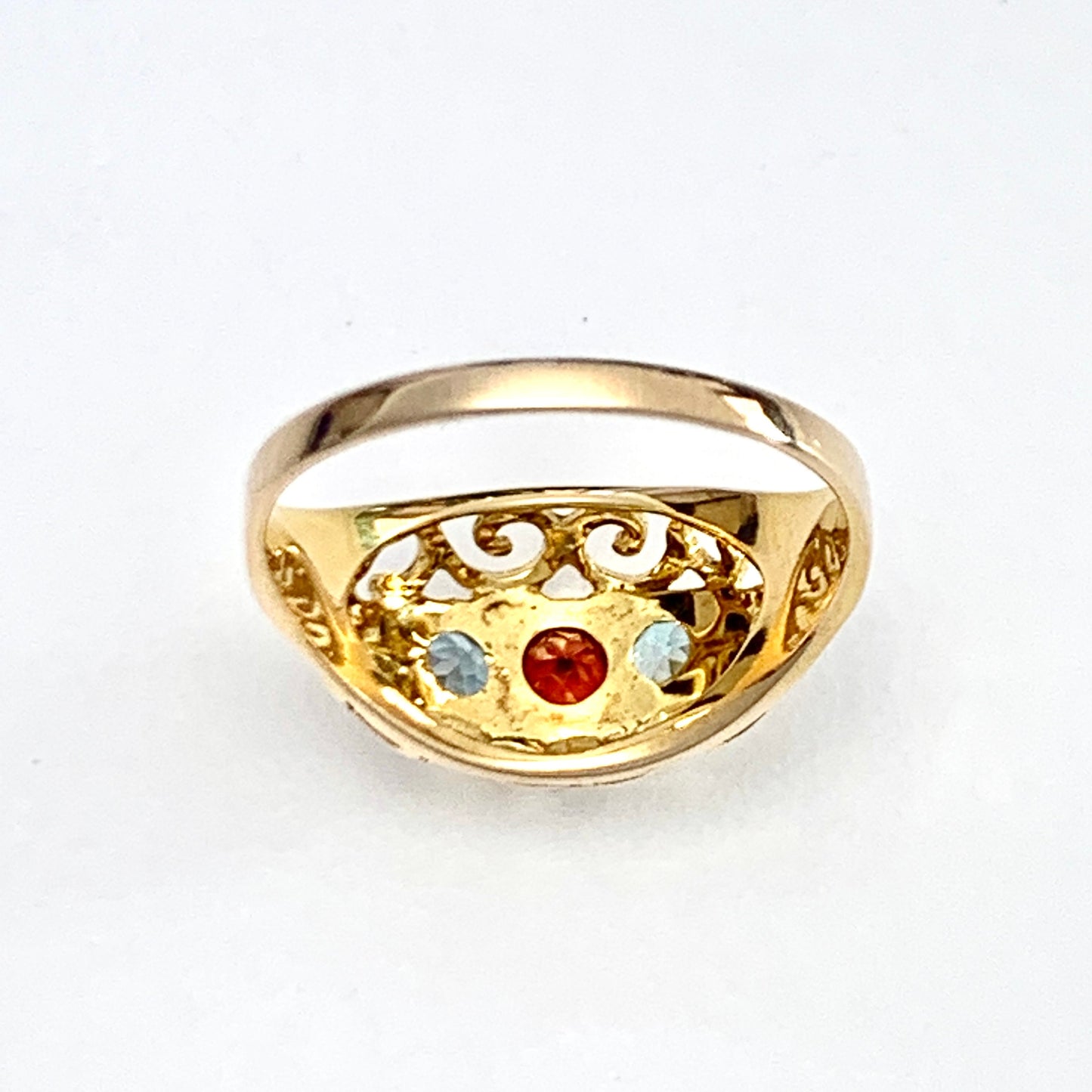 Vintage 18CT Gold Topaz and Garnet Ring