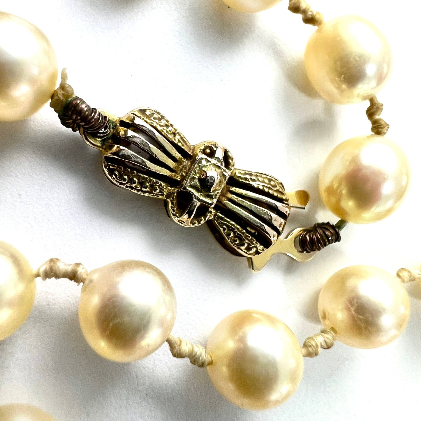 Vintage Very Long Cultured Pearl Necklace with 9CT Gold Clasp